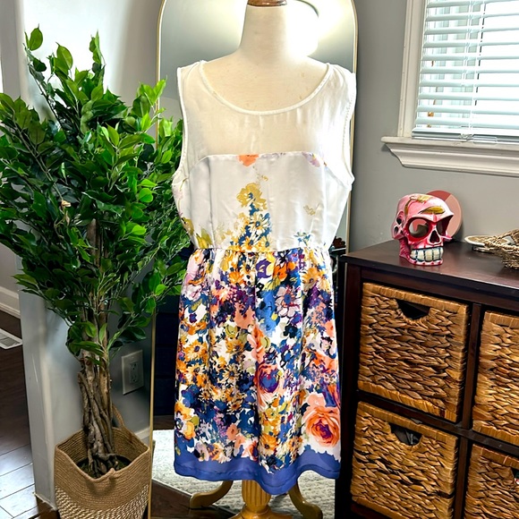 Zara Combined Crepe Dress With Flowers - Picture 2 of 10